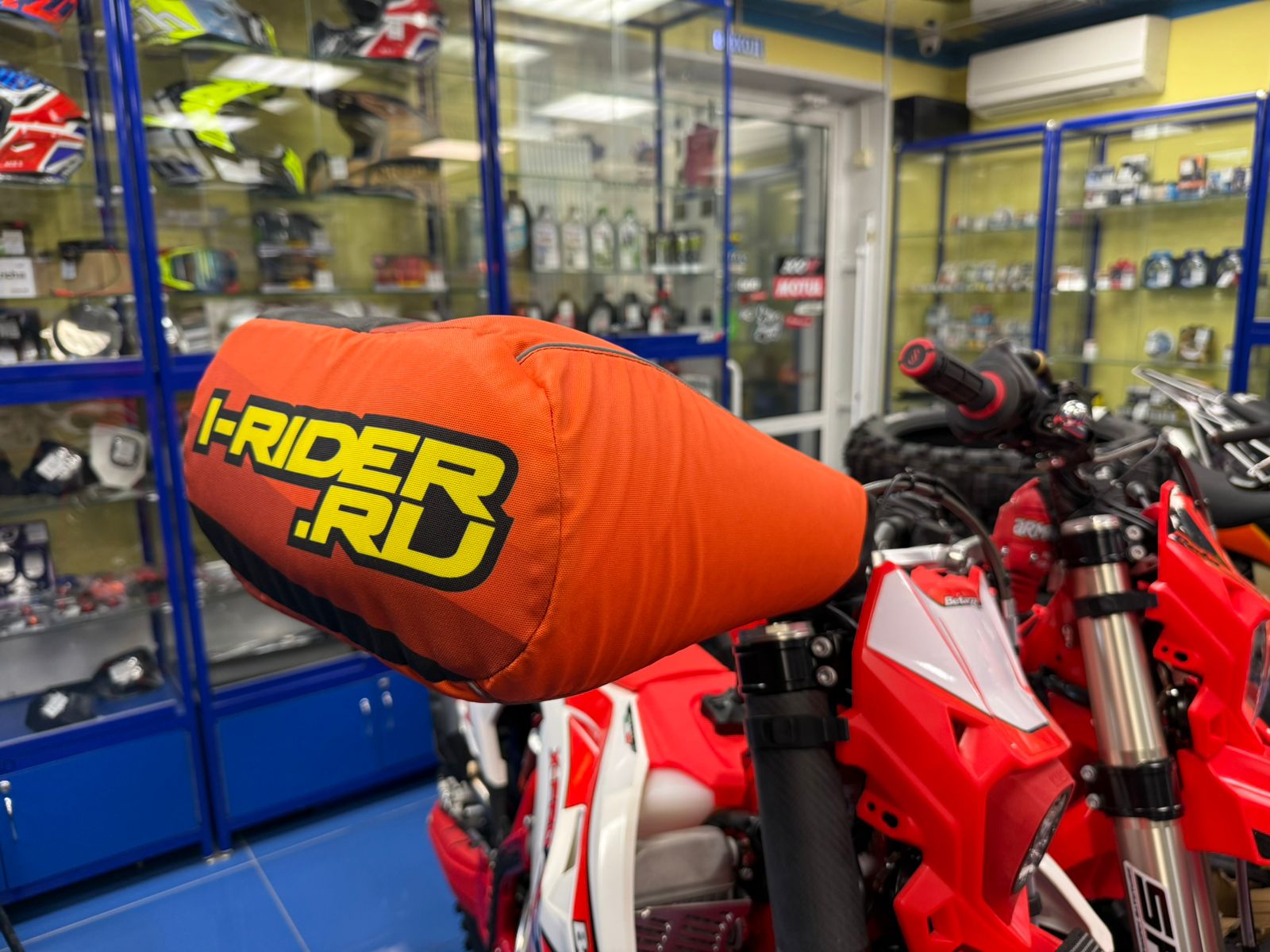 Рукавицы на руль i-rider.ru оранжевые для установки с защитой рук