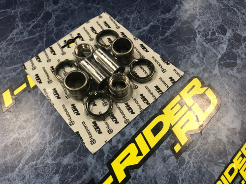 Ремкомплект оси маятника KTM OEM